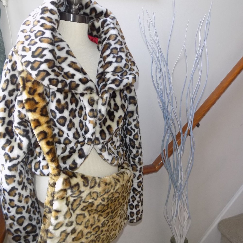 COOL ATTITUDES Leopard Faux Fur Jacket Size Small & Crossbody Purse Ladies Set